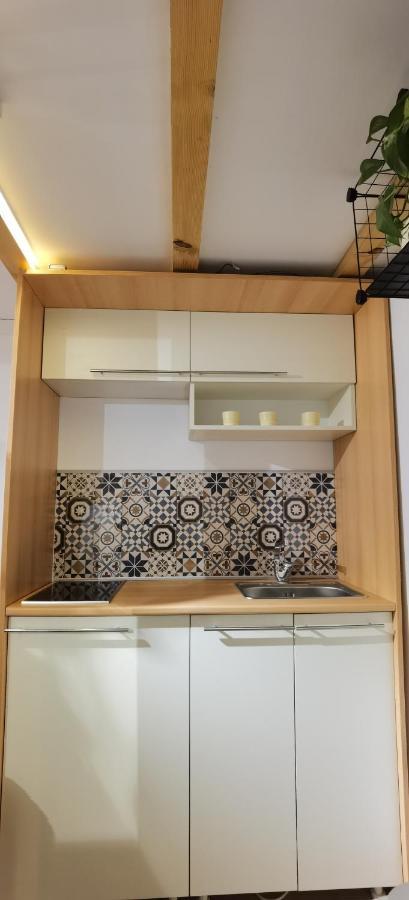 Zona Apartments 1 Ζρένιανιν Εξωτερικό φωτογραφία