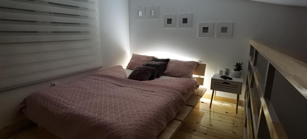 Zona Apartments 1 Ζρένιανιν Εξωτερικό φωτογραφία